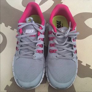 Inkwell press quarterly and Nike shoes  bundle